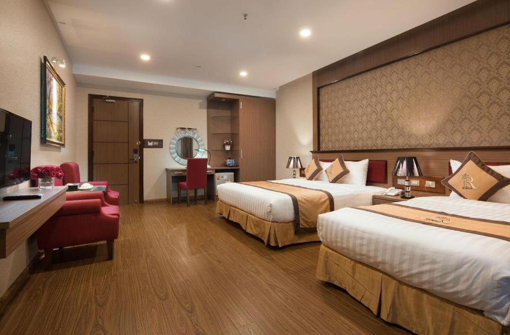 Royal Palace Hotel Tuyen Quang Exterior foto