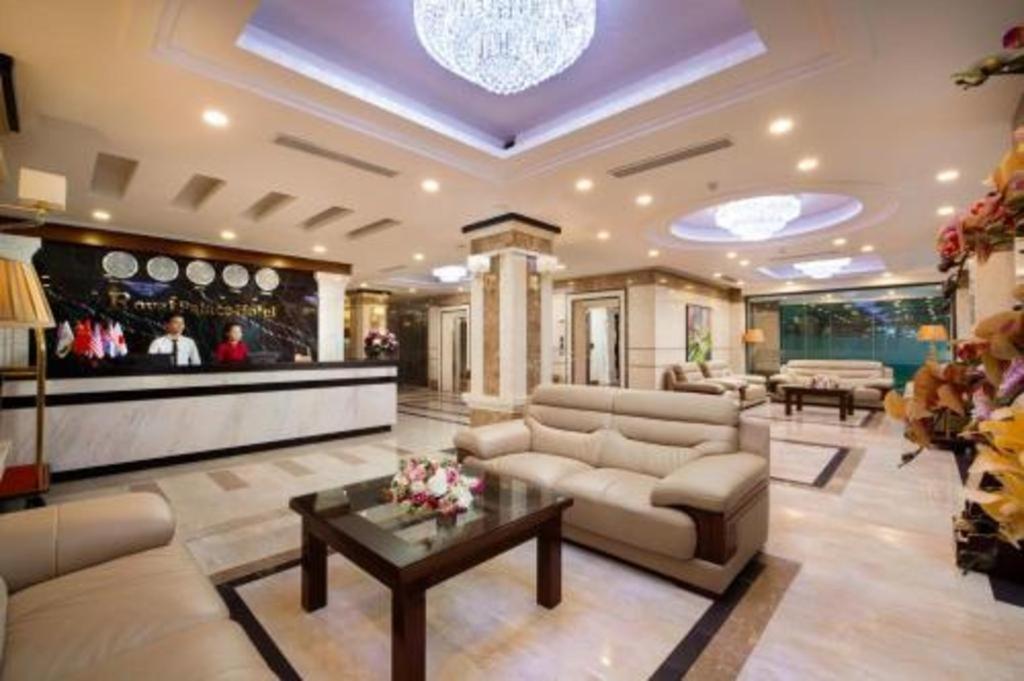 Royal Palace Hotel Tuyen Quang Exterior foto